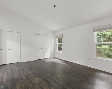 1550 Mclean Commons Court - Photo Thumbnail 19