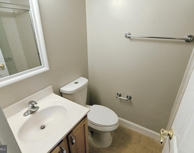 11658 Stoneview Square - Photo Thumbnail 17