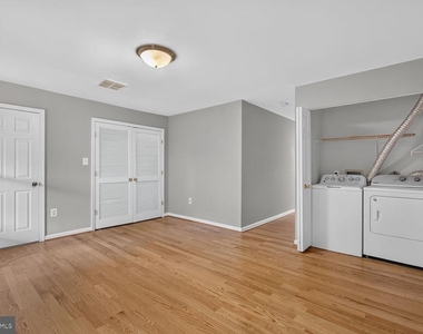 2432 Clover Field Circle - Photo Thumbnail 25