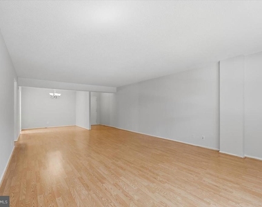 7600 Tremayne Place - Photo Thumbnail 4