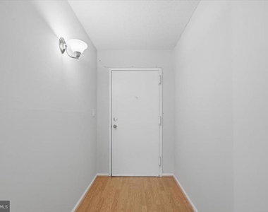 7600 Tremayne Place - Photo Thumbnail 2