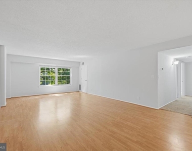 7600 Tremayne Place - Photo Thumbnail 3