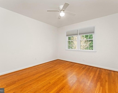 1808 Golf View Court - Photo Thumbnail 12
