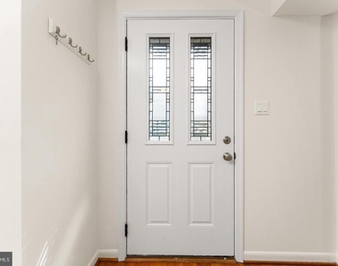 1808 Golf View Court - Photo Thumbnail 3