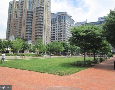 1808 Golf View Court - Photo Thumbnail 28