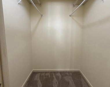 426 N Armistead Street - Photo Thumbnail 7