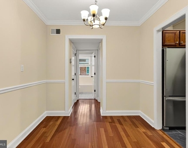 718 S Washington Street - Photo Thumbnail 7