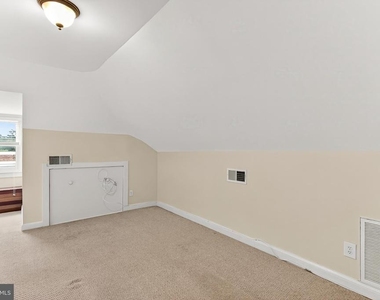 718 S Washington Street - Photo Thumbnail 21