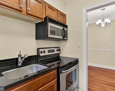 718 S Washington Street - Photo Thumbnail 11
