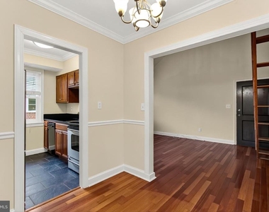 718 S Washington Street - Photo Thumbnail 8