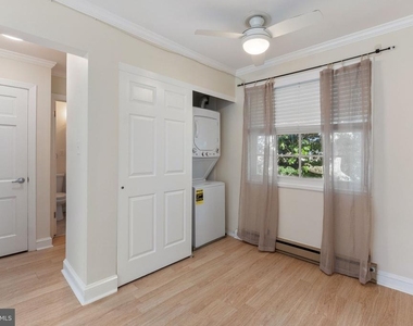 1732 W Abingdon Drive - Photo Thumbnail 5