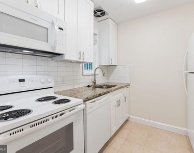 1732 W Abingdon Drive - Photo Thumbnail 8