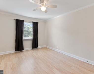 1732 W Abingdon Drive - Photo Thumbnail 10
