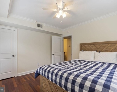 718 S Washington Street - Photo Thumbnail 13