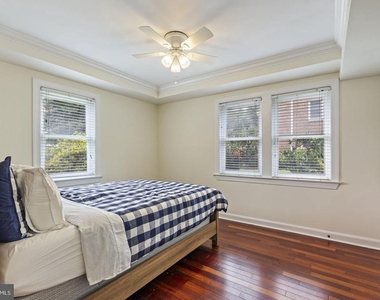 718 S Washington Street - Photo Thumbnail 11