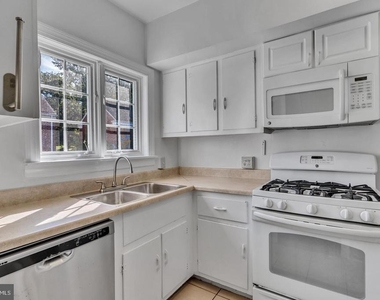 3316 Valley Drive - Photo Thumbnail 2