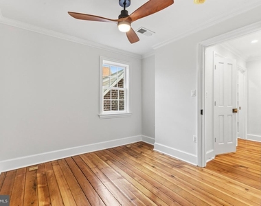 303 Queen Street - Photo Thumbnail 17