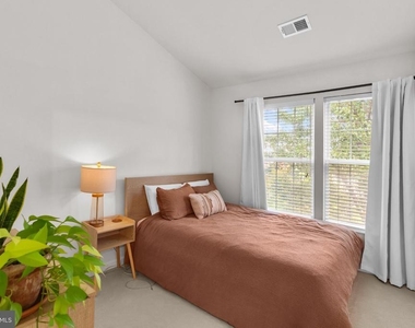 1335 Argall Place - Photo Thumbnail 24