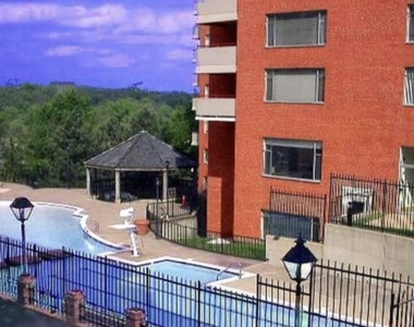 1121 Arlington Boulevard - Photo Thumbnail 1