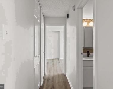 1500 Locust Street - Photo Thumbnail 17