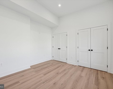 808 N 3rd Street - Photo Thumbnail 1