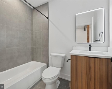 808 N 3rd Street - Photo Thumbnail 3