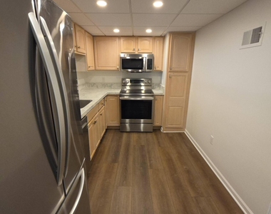 18233 University Park Drive - Photo Thumbnail 23