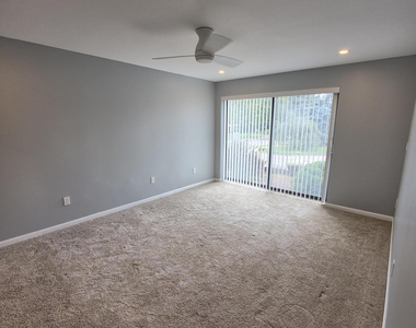 18233 University Park Drive - Photo Thumbnail 5