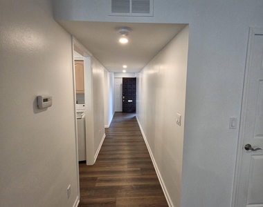 18233 University Park Drive - Photo Thumbnail 16