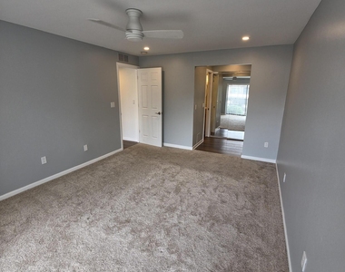 18233 University Park Drive - Photo Thumbnail 6