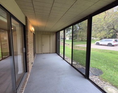 18233 University Park Drive - Photo Thumbnail 27