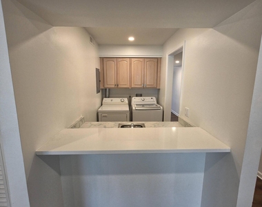 18233 University Park Drive - Photo Thumbnail 15