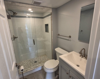 18233 University Park Drive - Photo Thumbnail 4