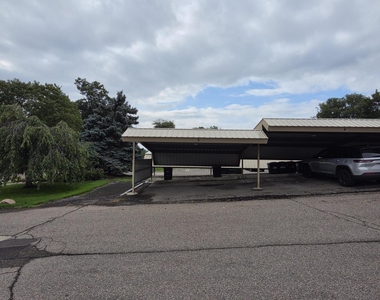 18233 University Park Drive - Photo Thumbnail 33
