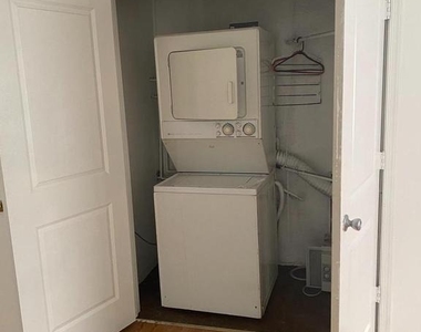 925 S 12th Street - Photo Thumbnail 5