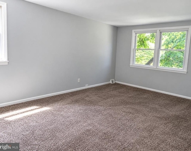 7034 Valley Avenue - Photo Thumbnail 10