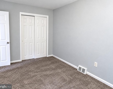 7034 Valley Avenue - Photo Thumbnail 13