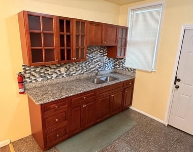 3126 Tasker Street - Photo Thumbnail 2
