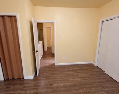 3126 Tasker Street - Photo Thumbnail 5