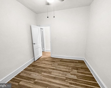 4832 N Camac Street - Photo Thumbnail 10