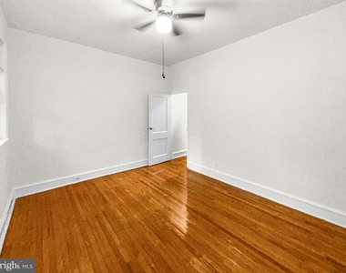4832 N Camac Street - Photo Thumbnail 9