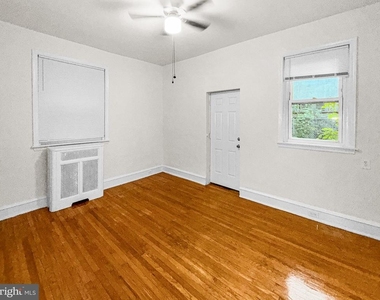 4832 N Camac Street - Photo Thumbnail 8