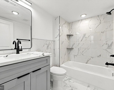 1514 S 22nd Street - Photo Thumbnail 5