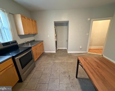 1420 68th Ave - Photo Thumbnail 5
