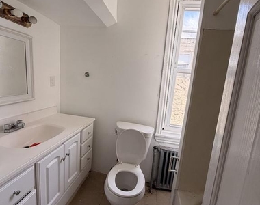 818 E Hilton Street - Photo Thumbnail 4