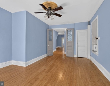 4947 Catharine Street - Photo Thumbnail 5