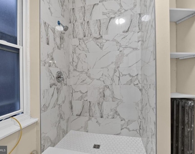 4947 Catharine Street - Photo Thumbnail 9