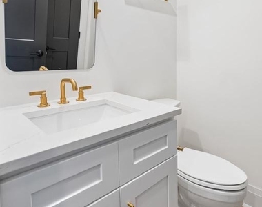 135 S 19th Street - Photo Thumbnail 17