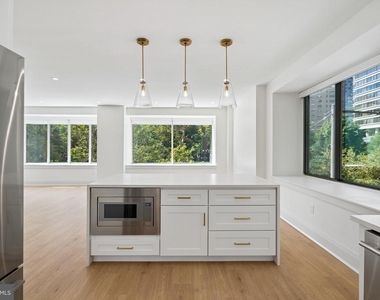 135 S 19th Street - Photo Thumbnail 7