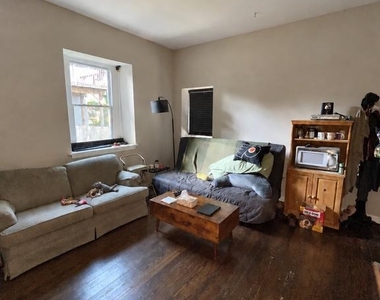 5608 Ridge Ave - Photo Thumbnail 2